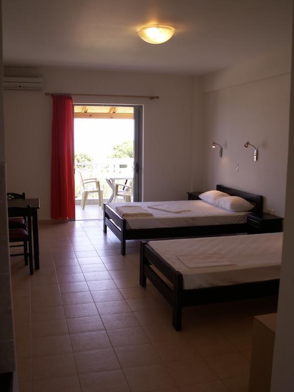 Kastro Beach Hotel Room photo